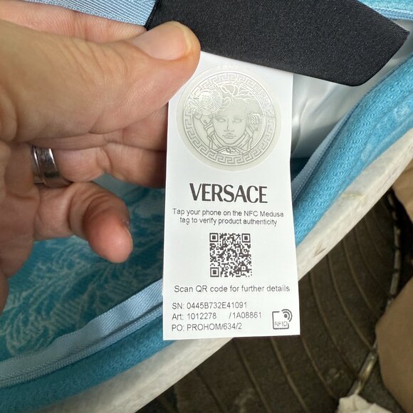 Versace Medusa Print Wool/Cashmere Pillow Cushion, large, New Made in Italy - Picture 10 of 13